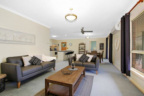Valley View Townhouse - On The RAIL TRAIL - Dalby Accommodation 0