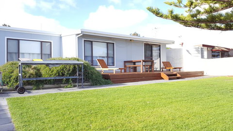 Vandy's Shack At Mount Dutton Bay - Ideal For Couples And Small Families - Dalby Accommodation 1