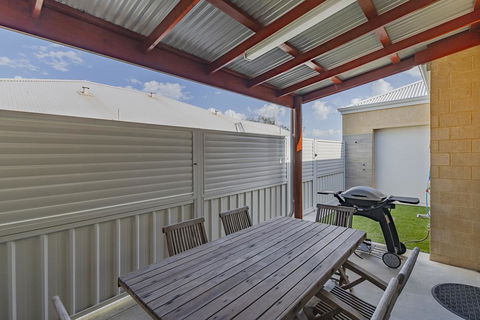 Vasse Manor - Dalby Accommodation 2