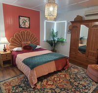 Victoria House - Dalby Accommodation