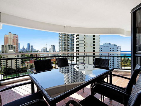 Victoria Square 2 Bed Ocean View Broadbeach - Dalby Accommodation 1