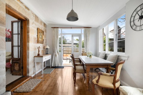 Victoria Cottage - Dalby Accommodation 2