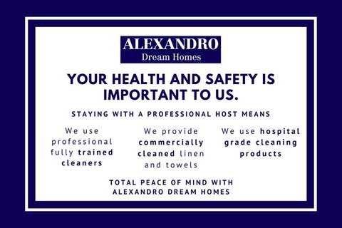 Views To Die For// Studio Rushcutters Bay // Free Parking - Dalby Accommodation 1