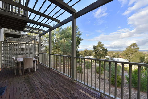 Villa 2br Grange Resort Condo Located Within Cypress Lakes Resort (nothing Is More Central) - Dalby Accommodation 0