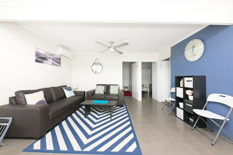 Villa Forster - 1/14-16 Robert Street, Forster - Dalby Accommodation 2