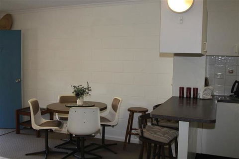 VILLA MANYANA 7 - Dalby Accommodation 2