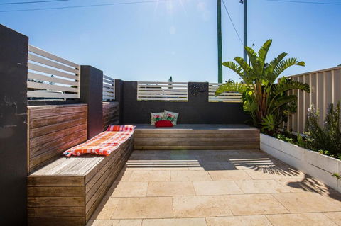 VIlla Zelma, Culburra Beach - Dalby Accommodation 1