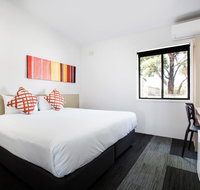 Villawood Hotel - Dalby Accommodation