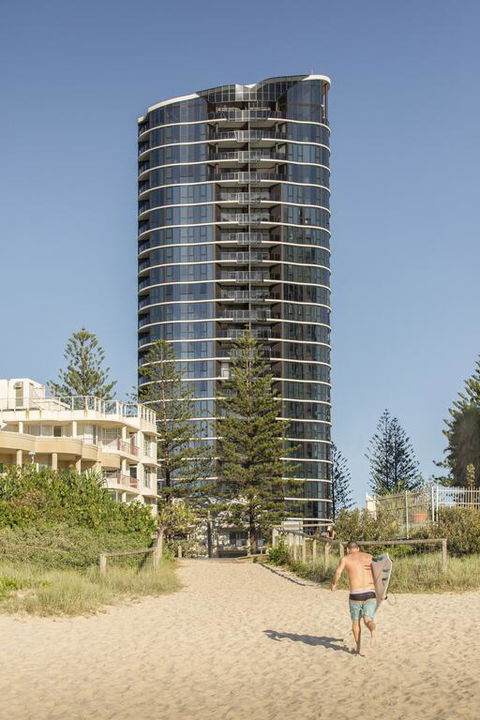 Vue Broadbeach - Dalby Accommodation 3