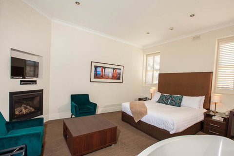 Vue Grand Hotel - Dalby Accommodation 2