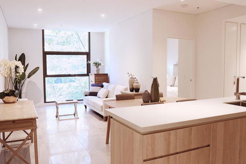 Walking To Darling Harbour, Townhall, QVB,ICC. - Dalby Accommodation 2