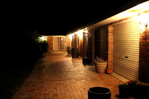 Waterfall Way Farmstay - Dalby Accommodation 1