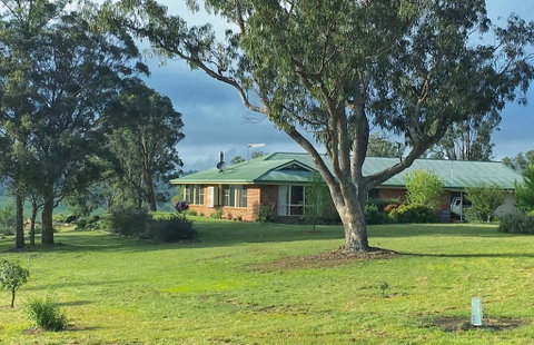 Waterfall Way Farmstay - Dalby Accommodation 0