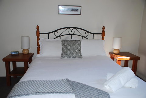 Bluegum Ridge Cottages - Dalby Accommodation 20