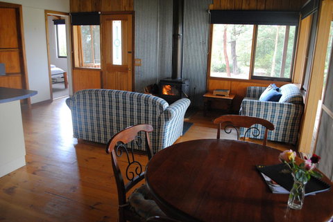 Bluegum Ridge Cottages - Dalby Accommodation 13