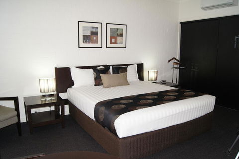 Blazing Stump Motel & Suites - Dalby Accommodation 16