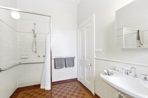 The Riversleigh - Dalby Accommodation 7