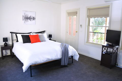 Turner Terrace - Dalby Accommodation 11