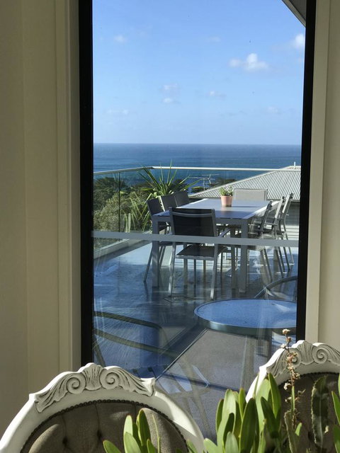 Lorne Sea View Terrace House - Dalby Accommodation 9