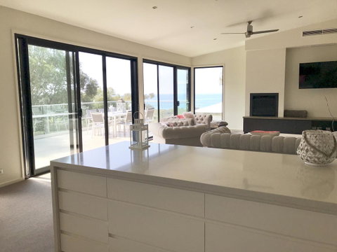 Lorne Sea View Terrace House - Dalby Accommodation 25