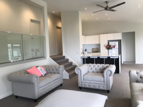 Lorne Sea View Terrace House - Dalby Accommodation 0