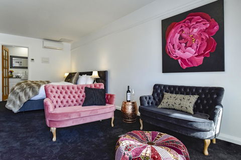 Daylesford Art Motel - Dalby Accommodation 4