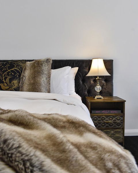 Daylesford Art Motel - Dalby Accommodation 15