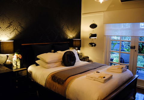 Bed Of Roses - Dalby Accommodation 19