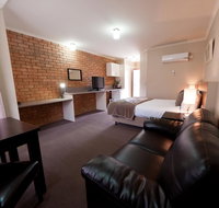 National Hotel Complex Bendigo - Dalby Accommodation