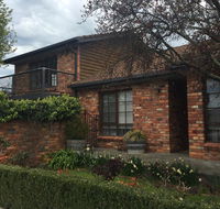 Bricks and Roses - Dalby Accommodation