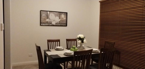 The Gallery Hours - Dalby Accommodation 11
