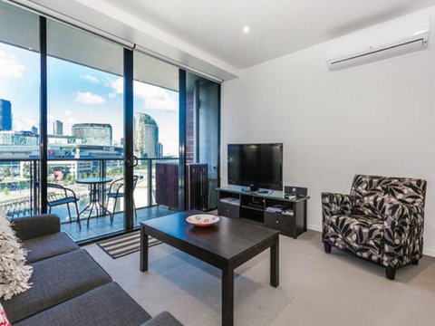 Dockland Kings Lucky 805 - Dalby Accommodation 16