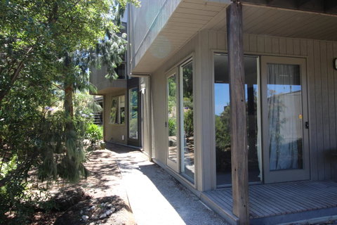 Lorne Holiday House - Dalby Accommodation 10