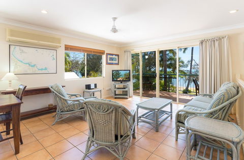 Sails On Horseshoe - Dalby Accommodation 2
