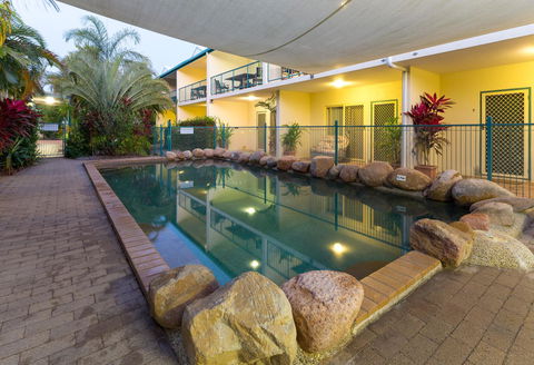 Sails On Horseshoe - Dalby Accommodation 1