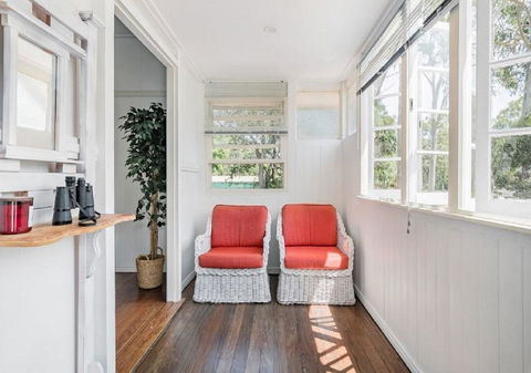 Lake Weyba Noosa Lodge & Kangaroos - Dalby Accommodation 19