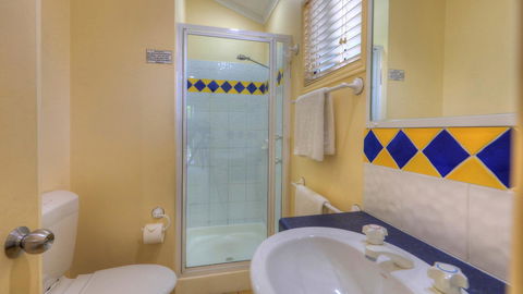 Alex Beach Cabins And Tourist Park - Dalby Accommodation 3