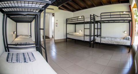 Nomads Airlie Beach - Dalby Accommodation 3