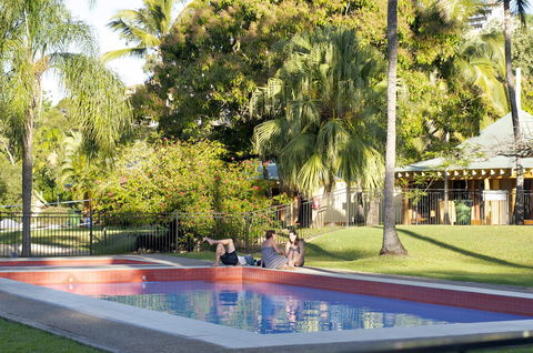 Nomads Airlie Beach - Dalby Accommodation 38