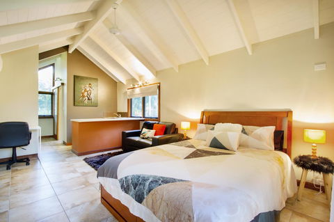 Airlie Beach Eco Cabins - Adults Only - Dalby Accommodation 13