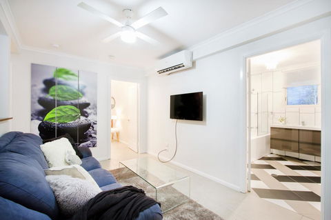 Airlie Beach Eco Cabins - Adults Only - Dalby Accommodation 41