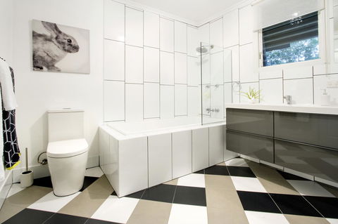 Airlie Beach Eco Cabins - Adults Only - Dalby Accommodation 34