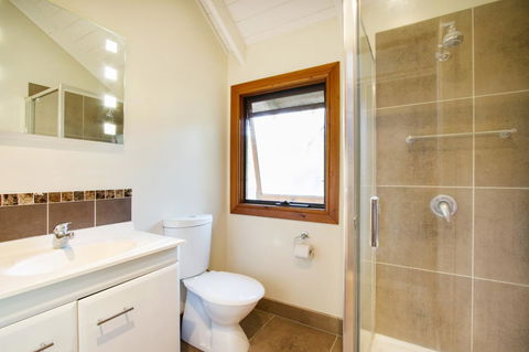 Airlie Beach Eco Cabins - Adults Only - Dalby Accommodation 15