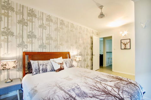 Airlie Beach Eco Cabins - Adults Only - Dalby Accommodation 33