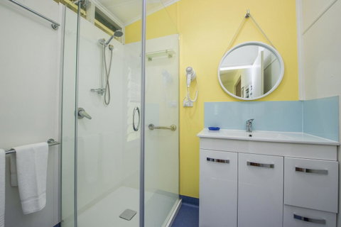 Kooyong Apartment 1 - Dalby Accommodation 8