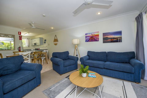 Sails On Horseshoe Apartment 9 - Dalby Accommodation 1