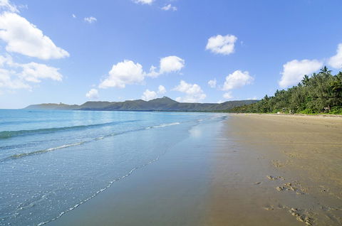 By The Sea Port Douglas - Dalby Accommodation 27