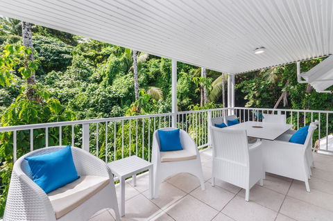 By The Sea Port Douglas - Dalby Accommodation 7