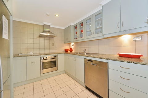 By The Sea Port Douglas - Dalby Accommodation 20