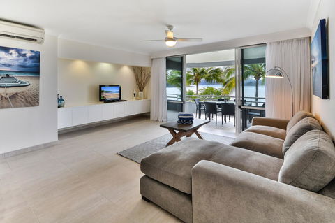Frangipani 104 - Hamilton Island - Dalby Accommodation 1